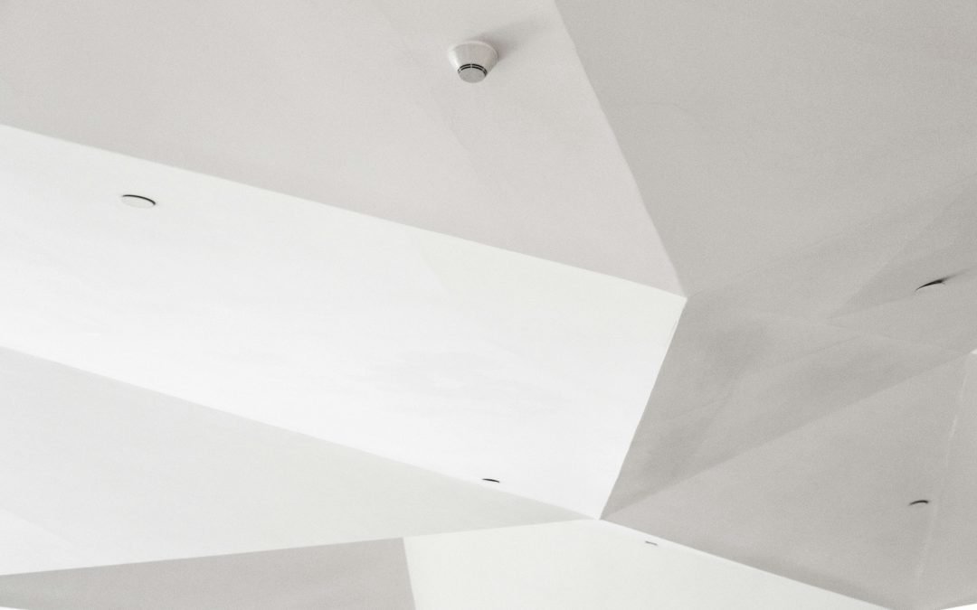decorating a room with vaulted ceilings