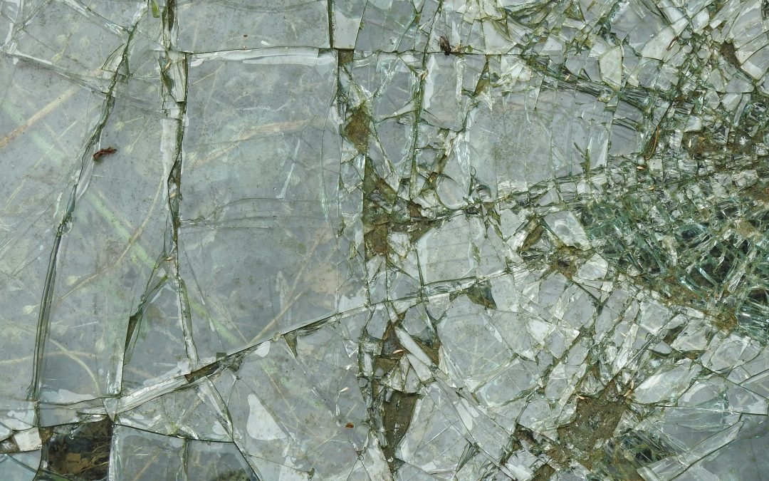 do glass tiles break easily